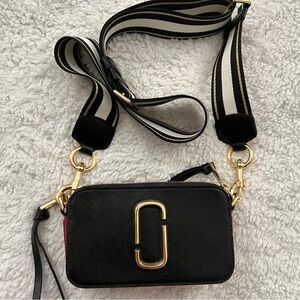 Marc Jacobs The Snapshot Crossbody Bag Purse Black and Red